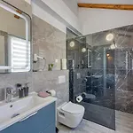 Manda With Private Pool Rovinjsko Selo