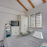 Manda With Private Pool Villa Rovinjsko Selo