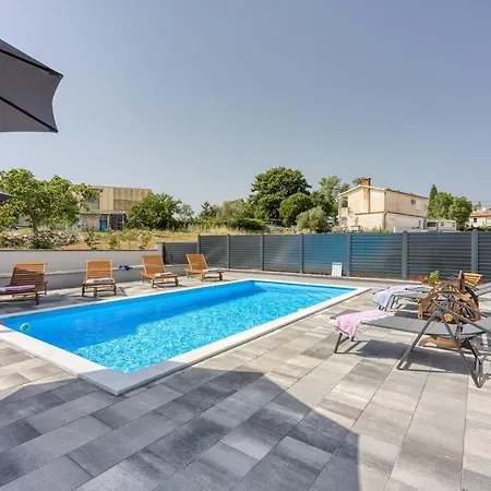 Manda With Private Pool Rovinjsko Selo