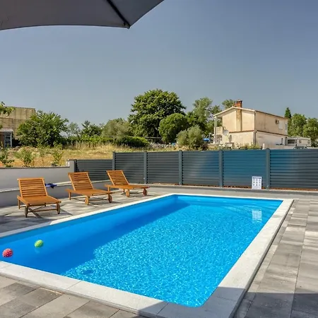 Manda With Private Pool Rovinjsko Selo