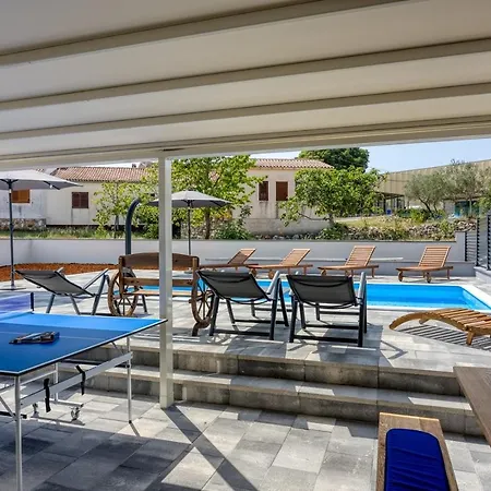 Villa Manda With Private Pool *
