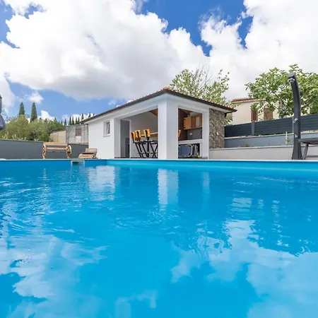 Vila Manda With Private Pool